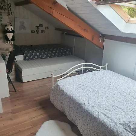 Villa Avec Piscine A Proximite De La 10 Pers