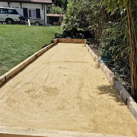 Villa Avec Piscine A Proximite De La 10 Pers *