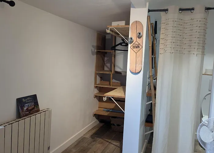 Villa Avec Piscine A Proximite De La 10 Pers *